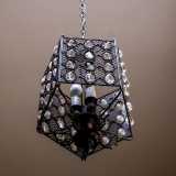 ...cos� come i lampadari...